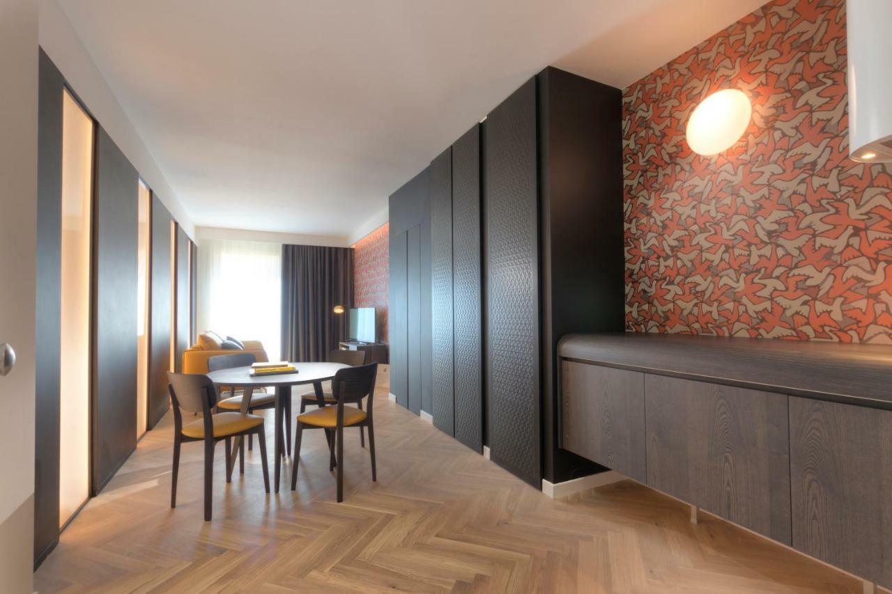 Metropolitan Suites Ancona Bagian luar foto