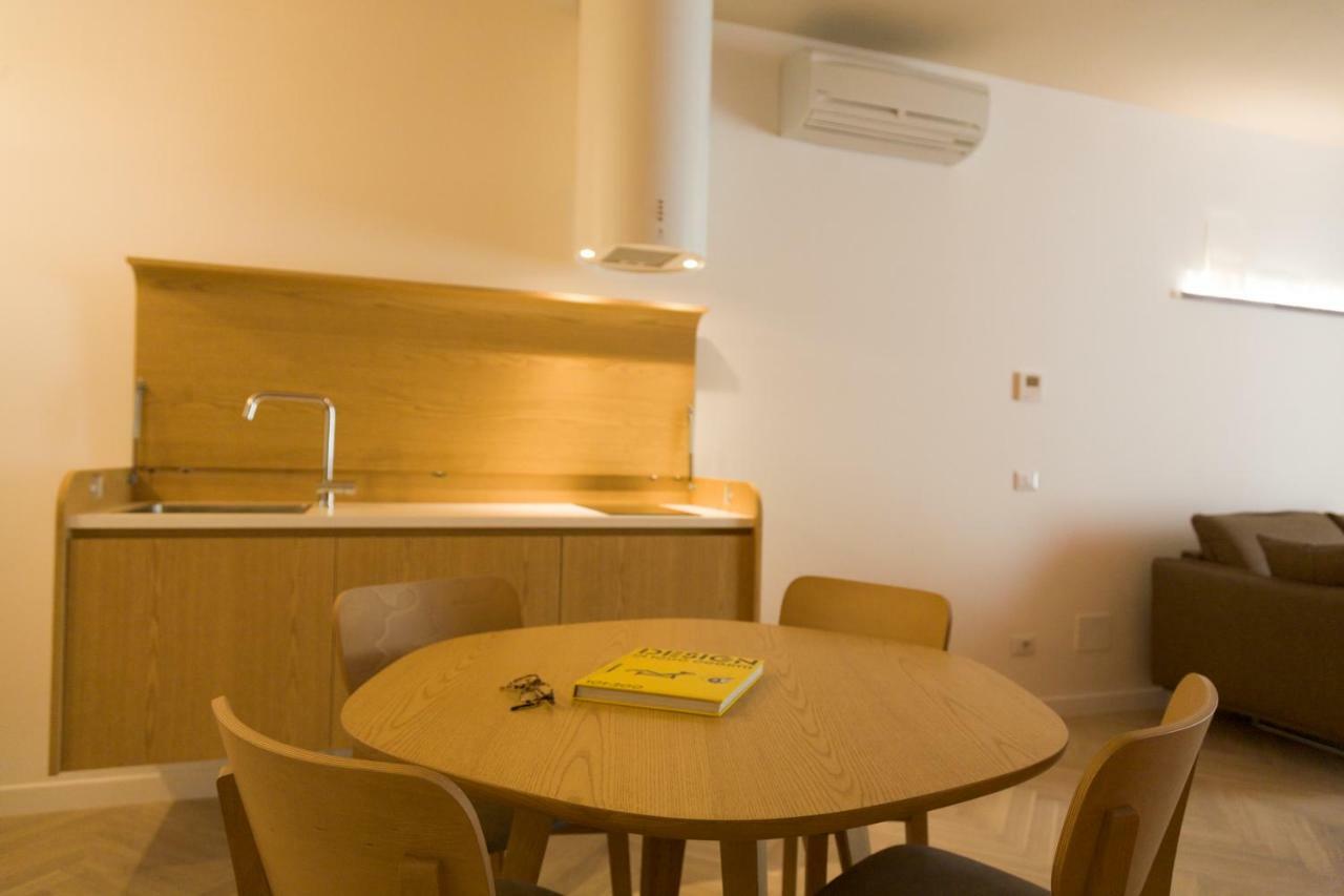 Metropolitan Suites Ancona Bagian luar foto