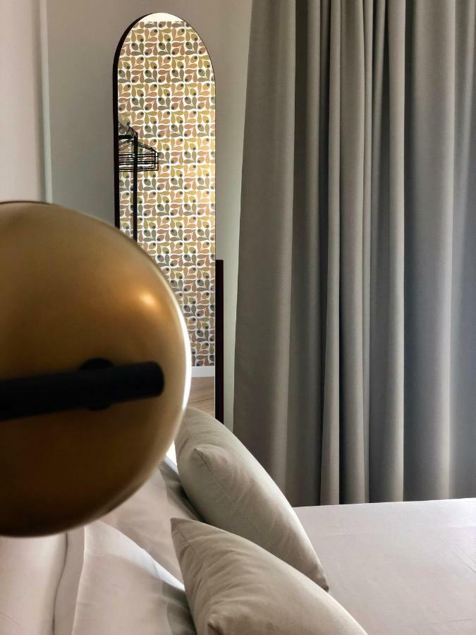 Metropolitan Suites Ancona Bagian luar foto